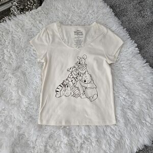 Disney Winnie The Pooh Tee. Size small. New without tags.